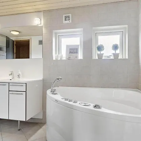 6609-allinge-astelokken-1 * Allinge-Sandvig