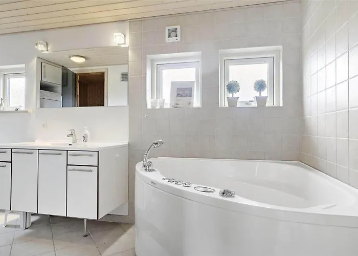 6609-allinge-astelokken-1 * Allinge-Sandvig